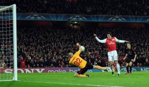 Arsenal's Dutch striker Robin Van Persie