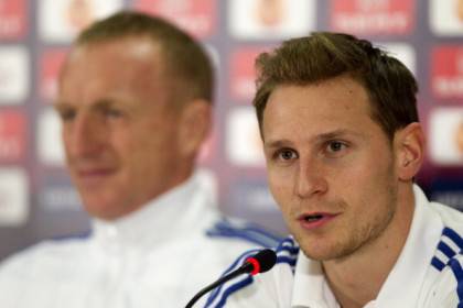 Schalke's defender Benedikt Howedes hold