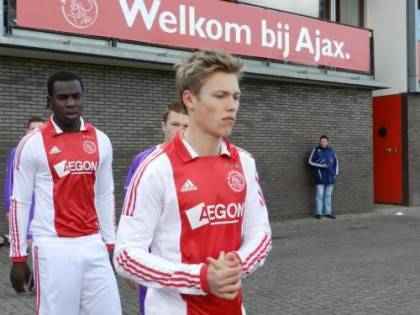 ViktorFischerAjax1nla_500x375