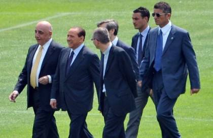 berlusconi-a-milanello-2010