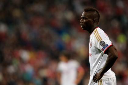 PSV Eindhoven v AC Milan - UEFA Champions League Play-offs: First Leg