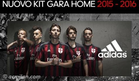 Nuova maglia casalinga 2015/16 (Foto by acmilan.com)