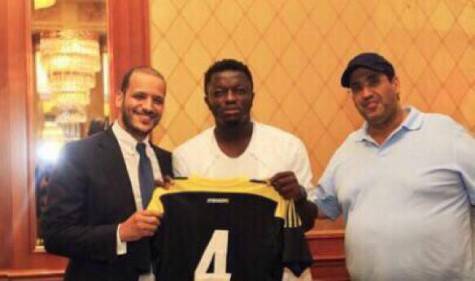 Sulley Muntari con la maglia dell'Al-Ittihad (ghanasoccernet.com)