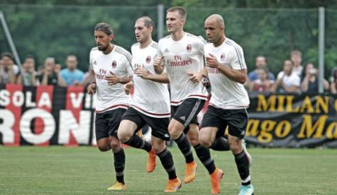 Allenamento a Milanello (acmilan.com)