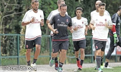 Il Milan in allenamento (foto acmilan.com)