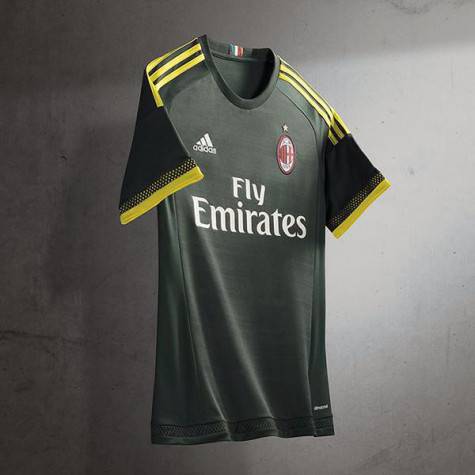 Milan terza maglia 2015/2016 (foto Twitter)