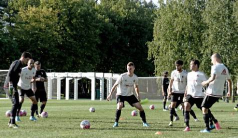 Allenamento a Milanello (foto acmilan.com)