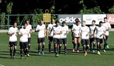 Allenamento a Milanello (foto acmilan.com)