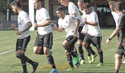 Allenamento a Milanello (acmilan.com)