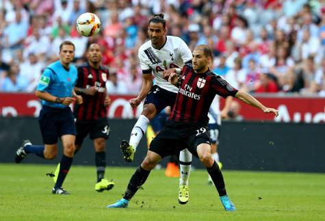 Gabriel Paletta e Nacer Chadli (Getty Images)