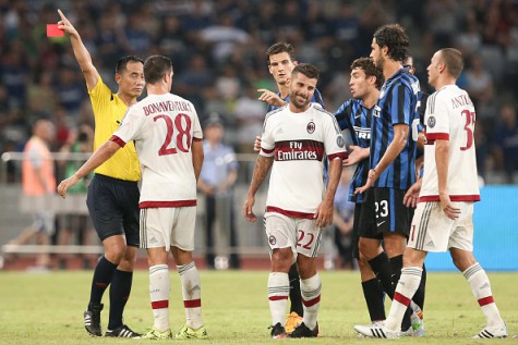 Nocerino espulso nel derby (getty images)