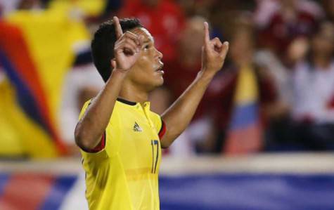 Carlos Bacca in gol con la Colombia (foto dal web)