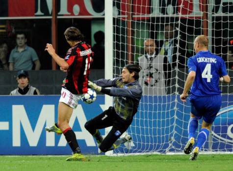 Ibrahimovic contro l'Auxerre (getty images)