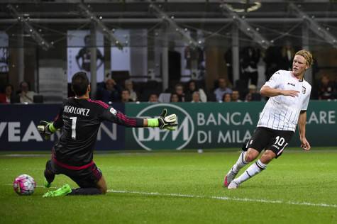Il gol di Hiljemark che batte Diego Lopez (Getty Images)