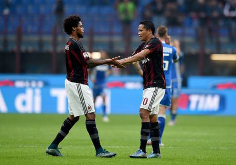 Luiz Adriano e Carlos Bacca (getty images)