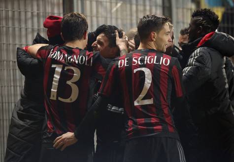 Il Milan esulta a Frosinone (©Getty Images)