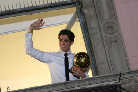 Kakà ed il Pallone d'oro (©getty images)