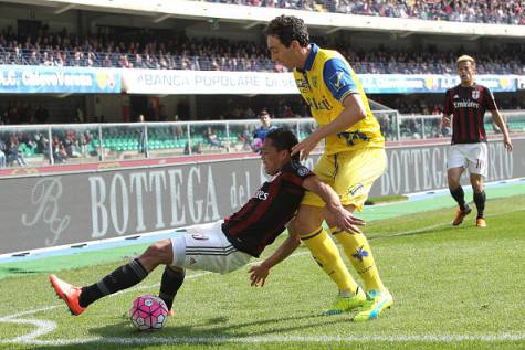 Carlos Bacca e Dario Dainelli (©Getty Images)