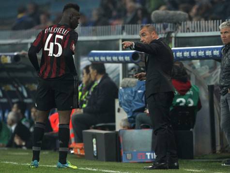 Mario Balotelli e Cristian Brocchi (©Getty images)