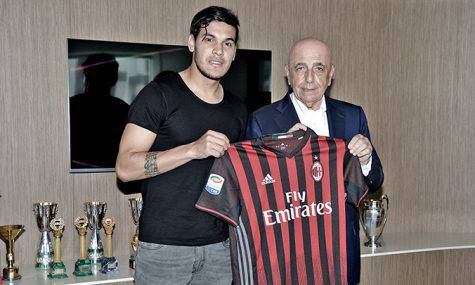 Gustavo Gomez e Adriano Galliani (foto acmilan.com)