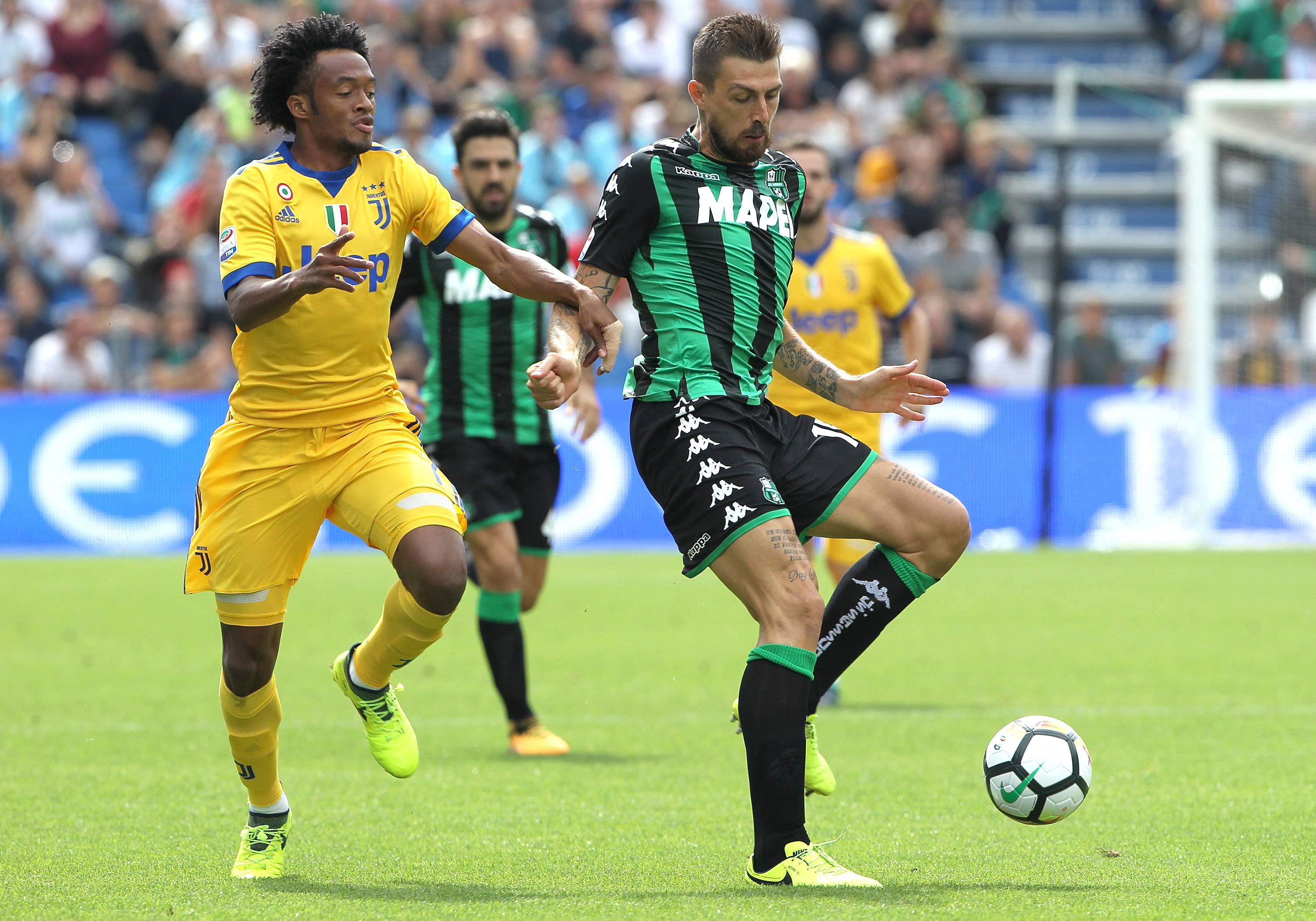 Francesco Acerbi Juan Cuadrado