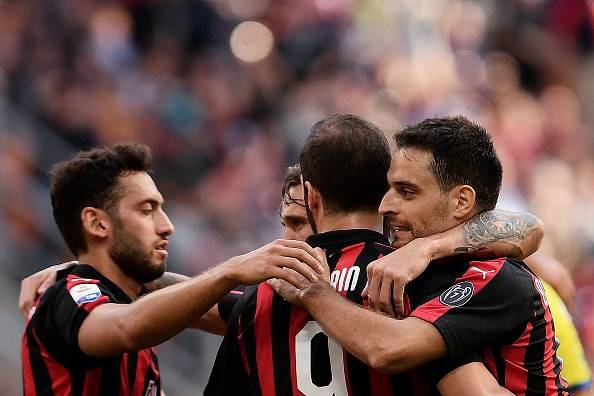 Giacomo Bonaventura Gonzalo Higuain Hakan Calhanoglu 