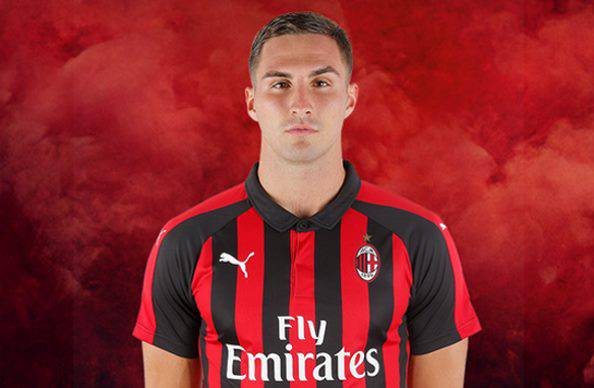 stefan simic acmilan