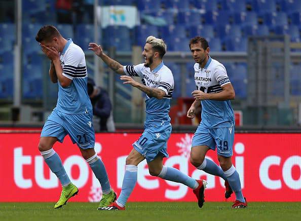 Milinkovic-Savic esulta dopo il gol