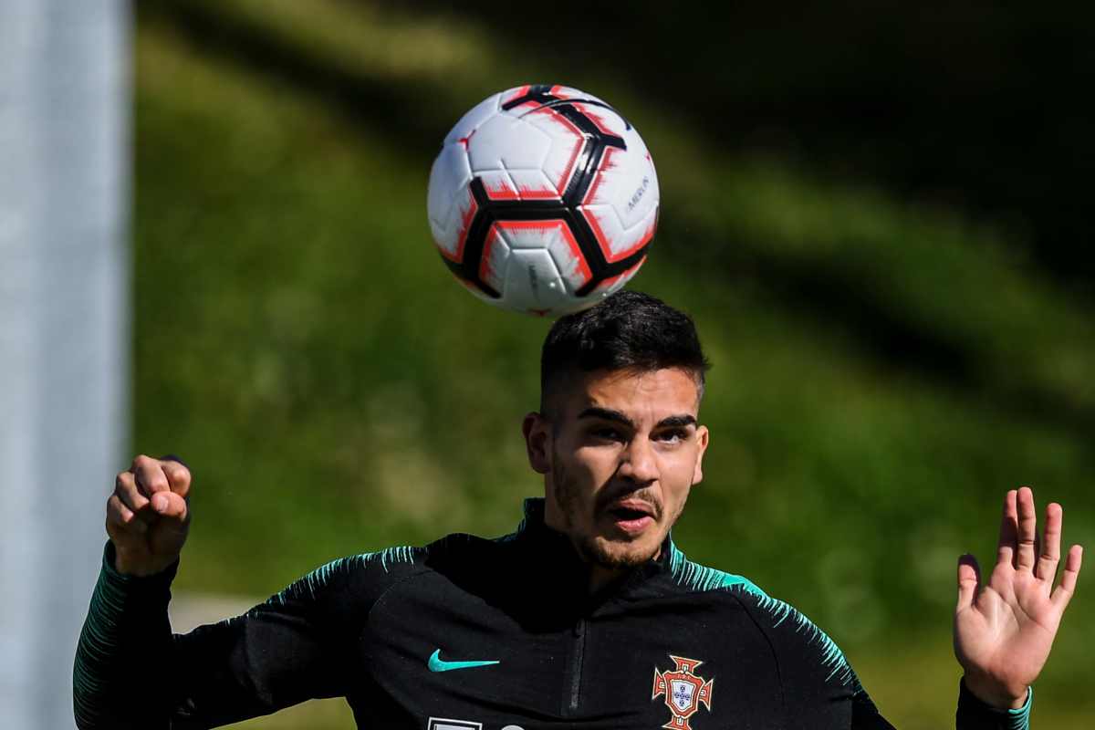 Andre Silva Sevilla AC Milan