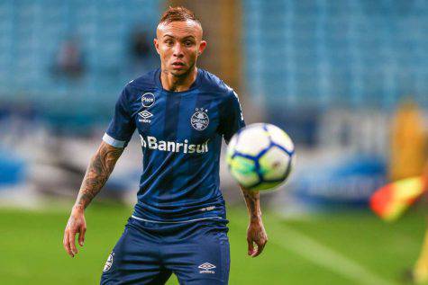 everton sousa soares gremio milan