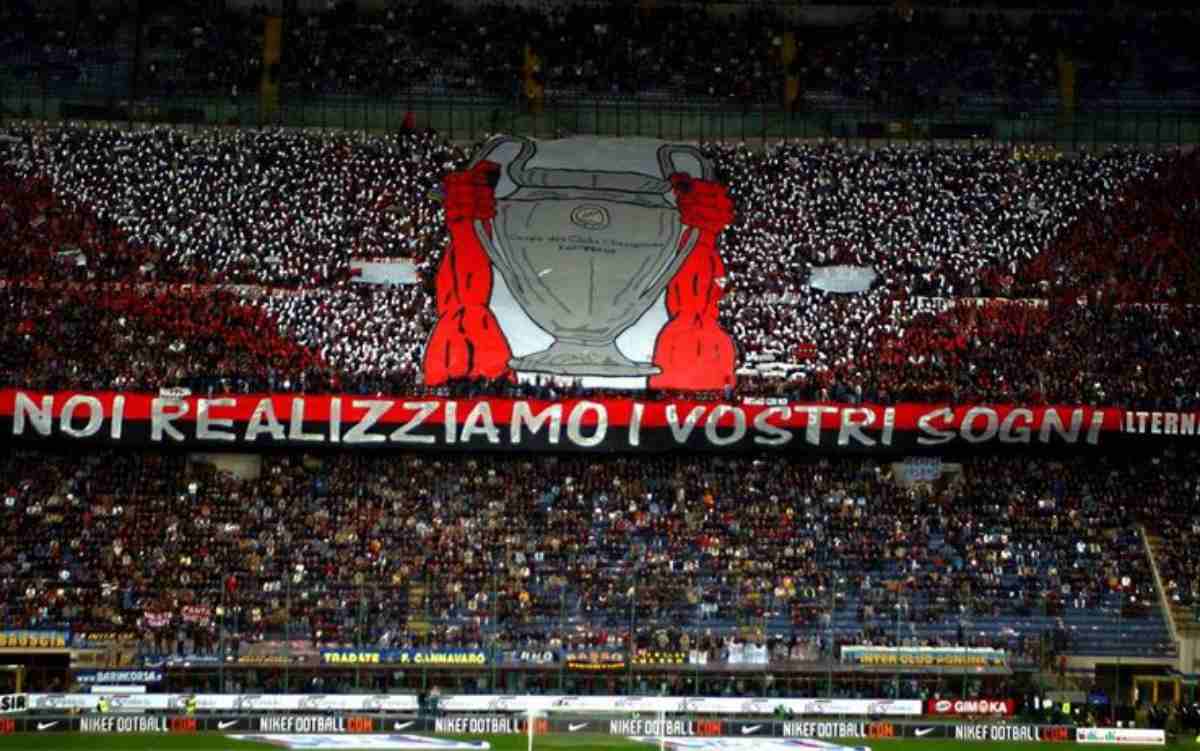 Curva Sud (Noi realizziamo i vostri sogni)