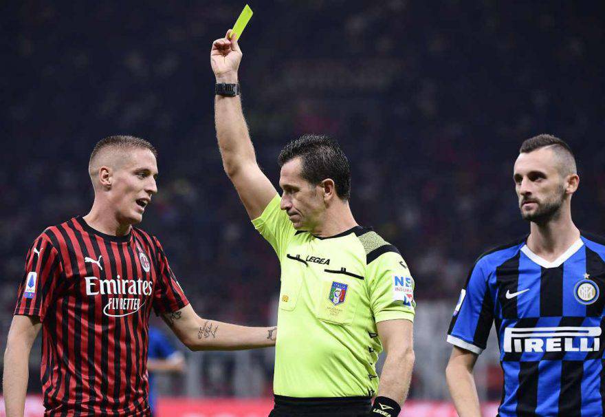 Andrea Conti, l'arbitro Doveri e Marcelo Brozovic