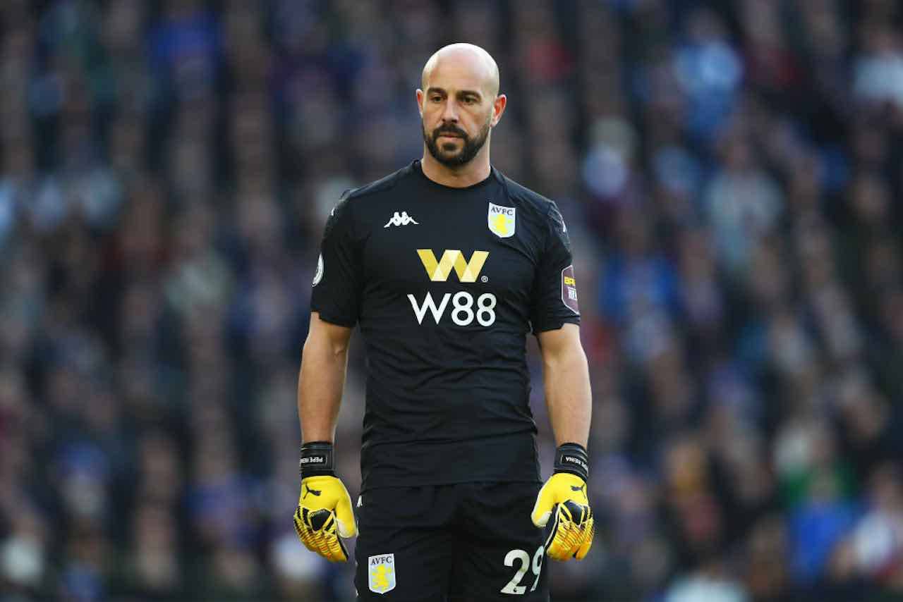 reina aston villa