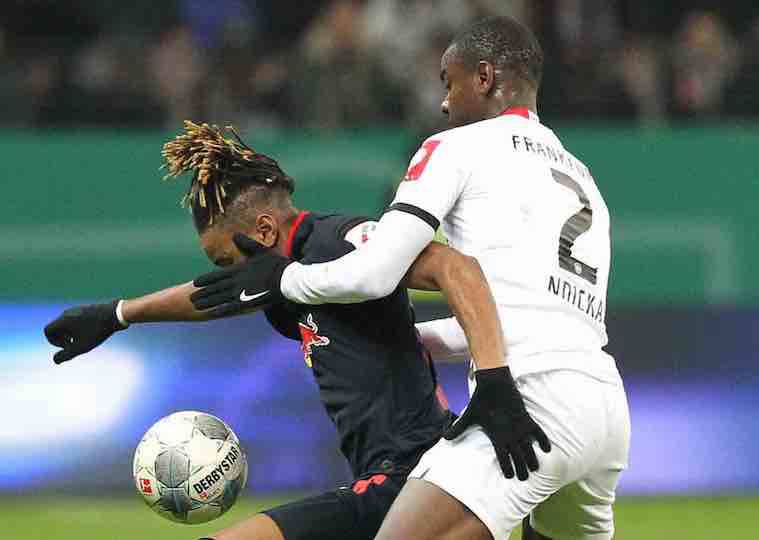 Evan Ndicka milan Eintracht