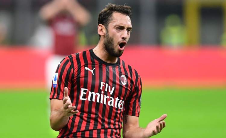 Hakan Calhanoglu Milan