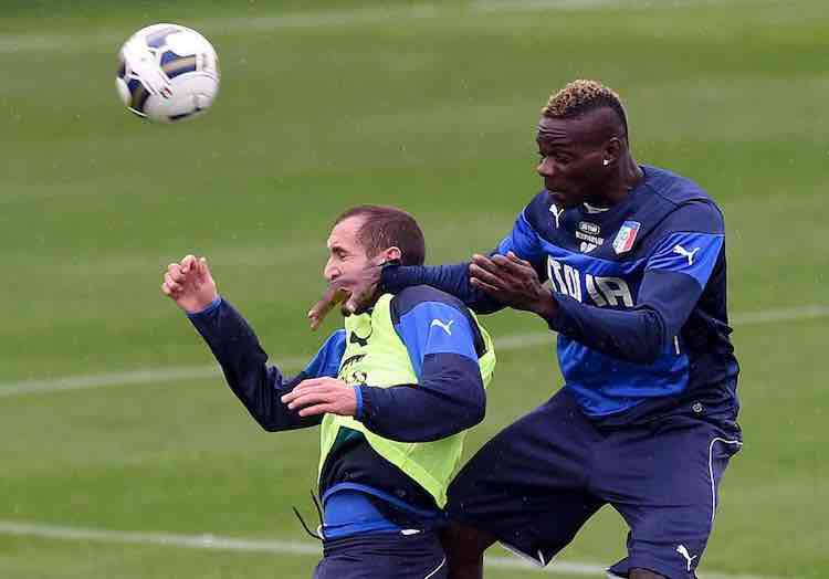 Balotelli: "Chiellini strano capitano, comportamento non da vero uomo"