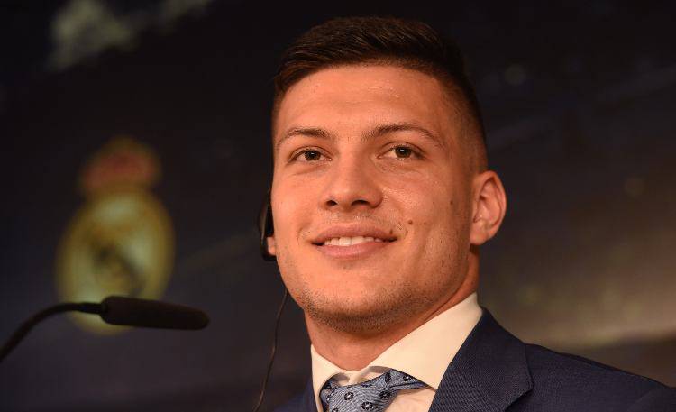 Sfida Inter Milan per Jovic