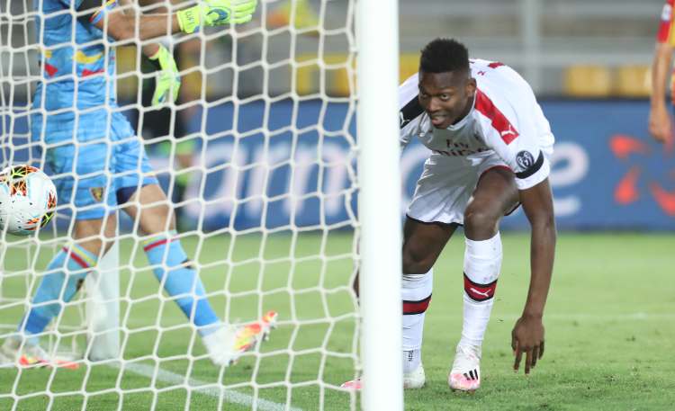 Rafael Leao gol Lecce Milan