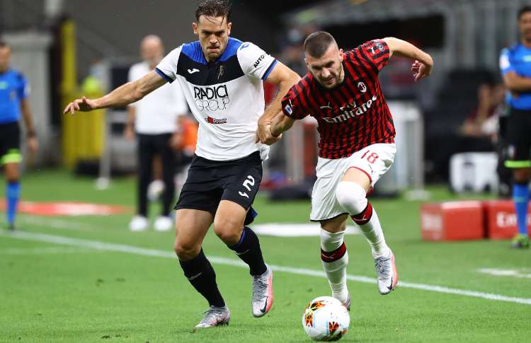 Rebic Silva contatto Milan Eintracht