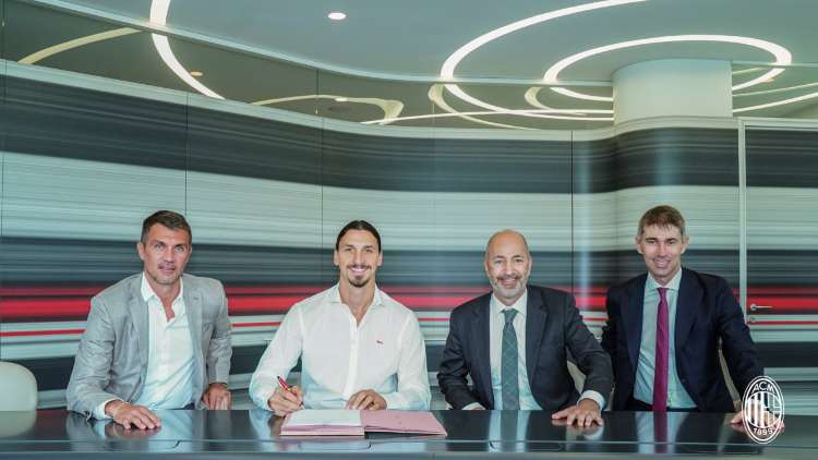 Ibrahimovic firma rinnovo Milan