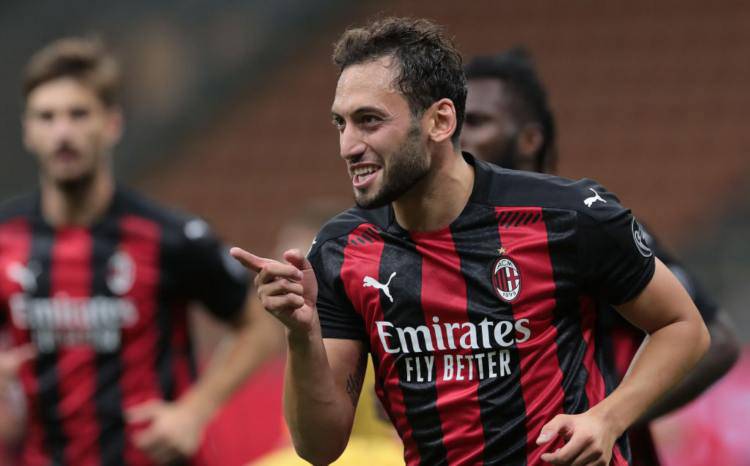 Calhanoglu Manchester United