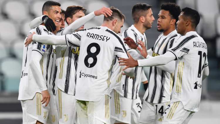 Alex Sandro positivo Covid Milan Juventus