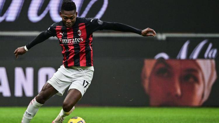 Rafael Leao ammonito Milan Torino