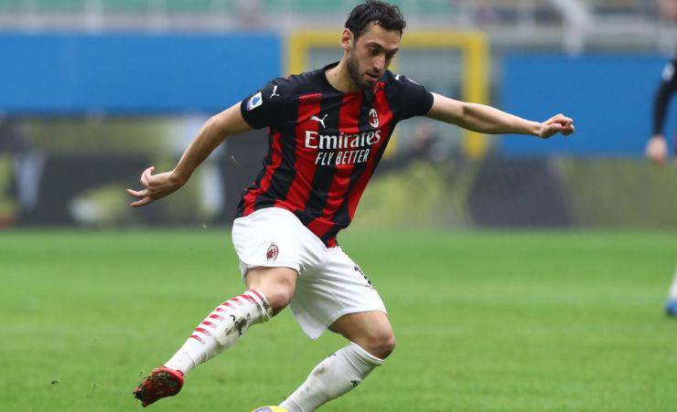 Hakan Calhanoglu Milan