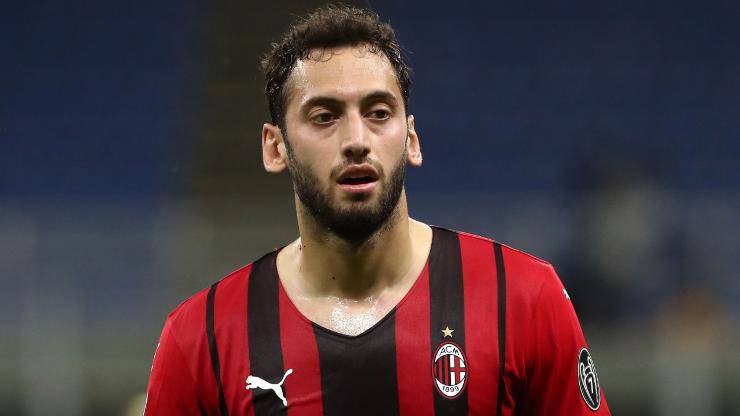 Hakan Calhanoglu