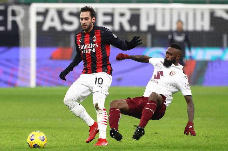 Calhanoglu e Nkoulou