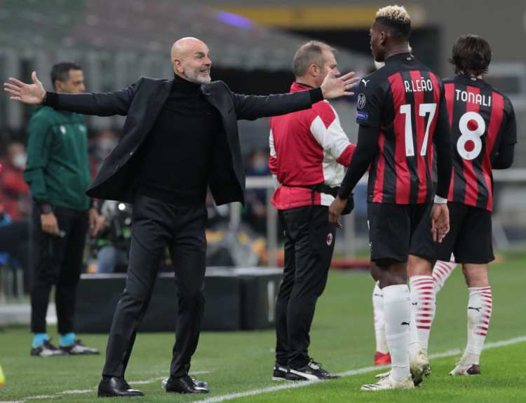 Pioli e Leao