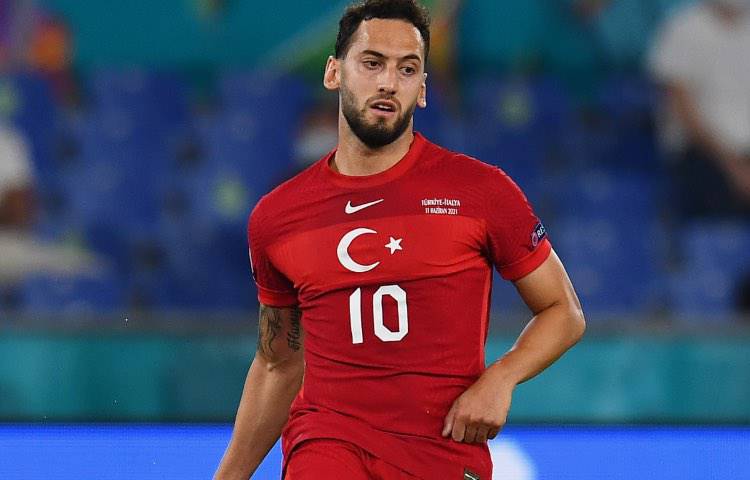 Hakan Calhanoglu