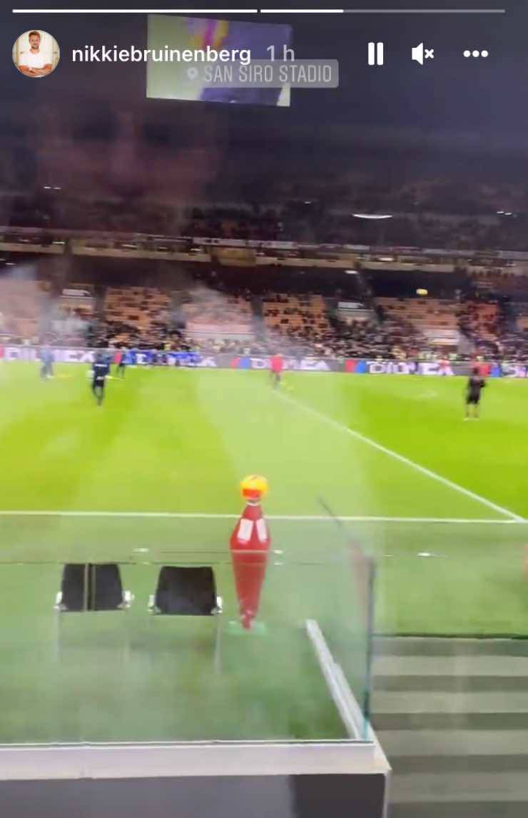 Storia Instagram agente Botman