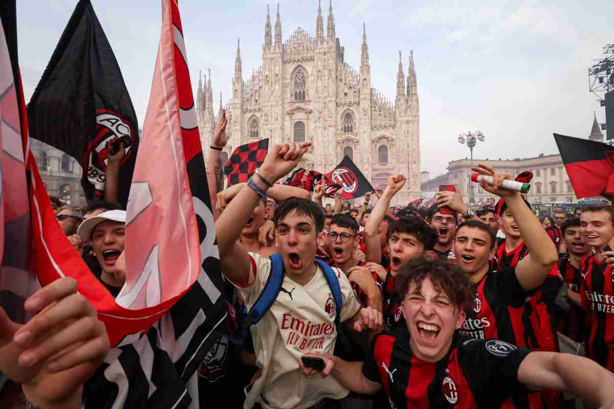 Festa Scudetto Milan, pullman verso il
